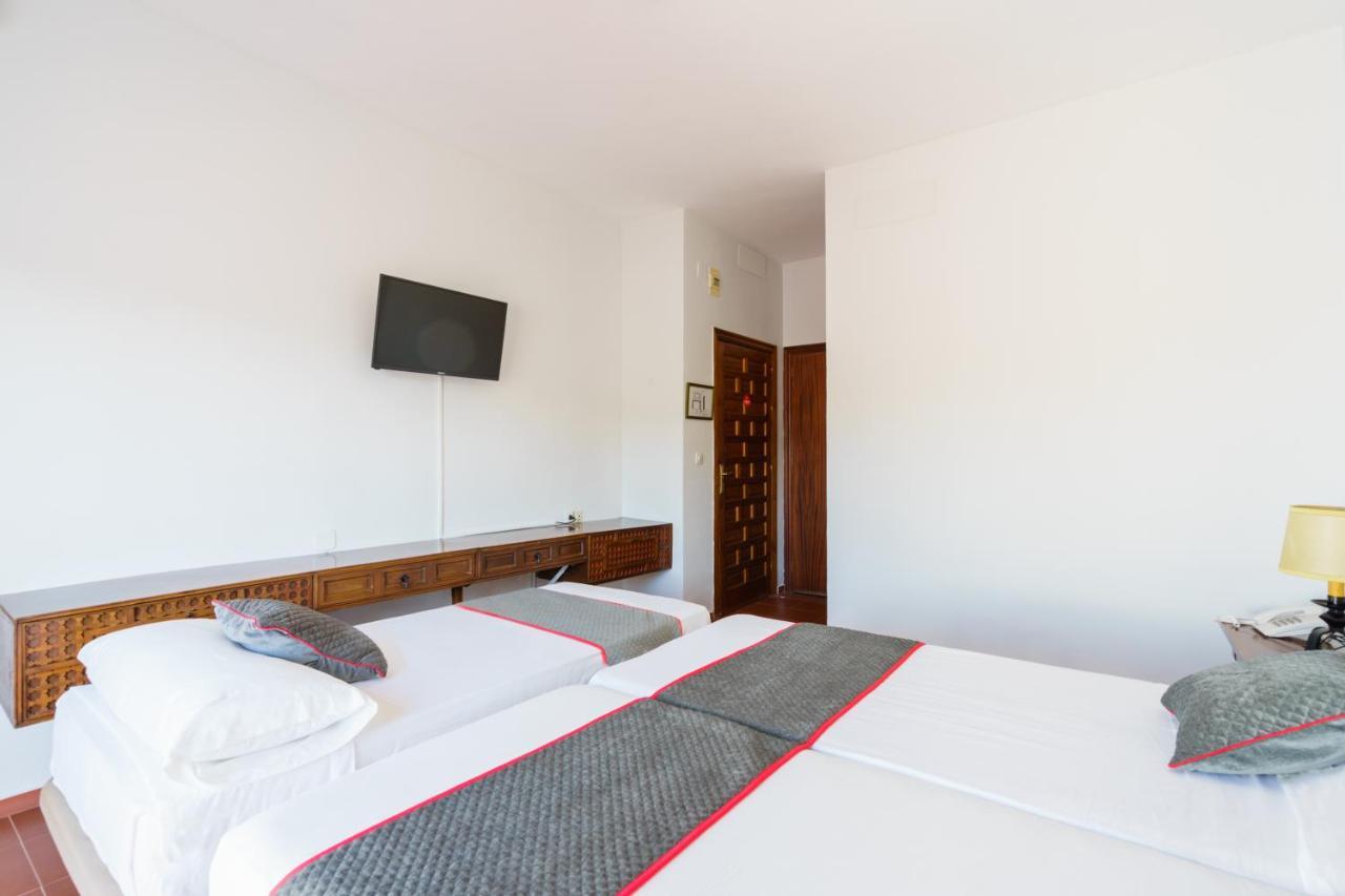 Venta Del Alto Hotel Las Cumbres By Vivere Stays 엘카로보 외부 사진